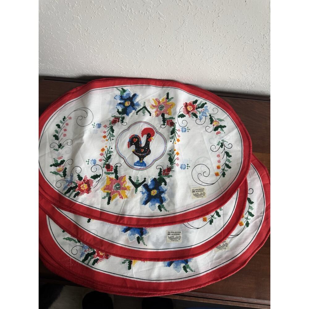 SET Of 8 VINTAGE AUTHENTIC PORTUGAL SOUVENIR PRINT RED BLUE GREEN OVAL PLACEMATS